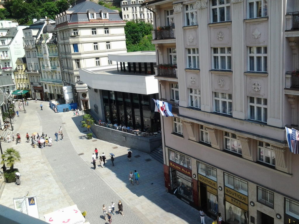 U Tri Jehnatek Apartment Karlovy Vary Bagian luar foto